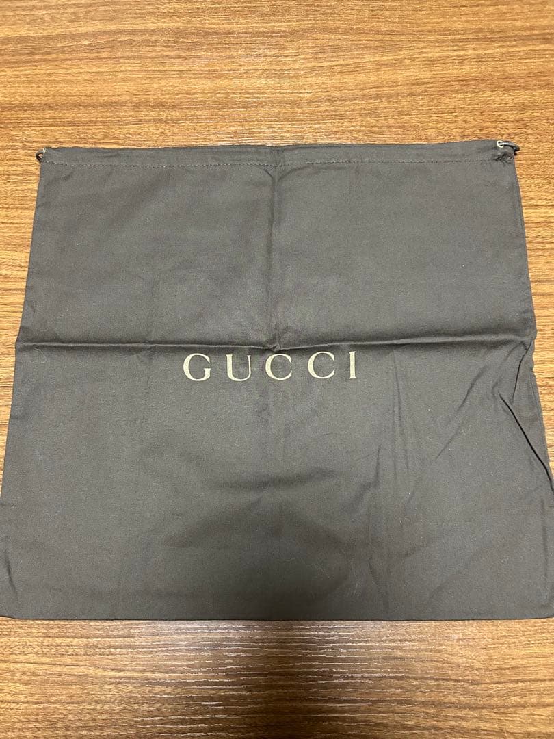 GUCCI シルクストール　未使用収納袋付き