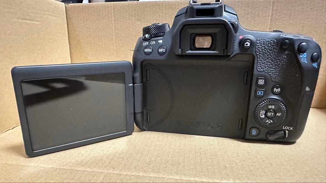 Canon EOS 9000D デジタル一眼レフカメラ