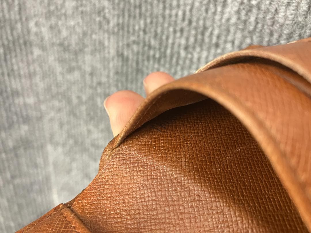 LOUIS VUITTON　ルイヴィトン　三つ折り財布　モノグラム　318