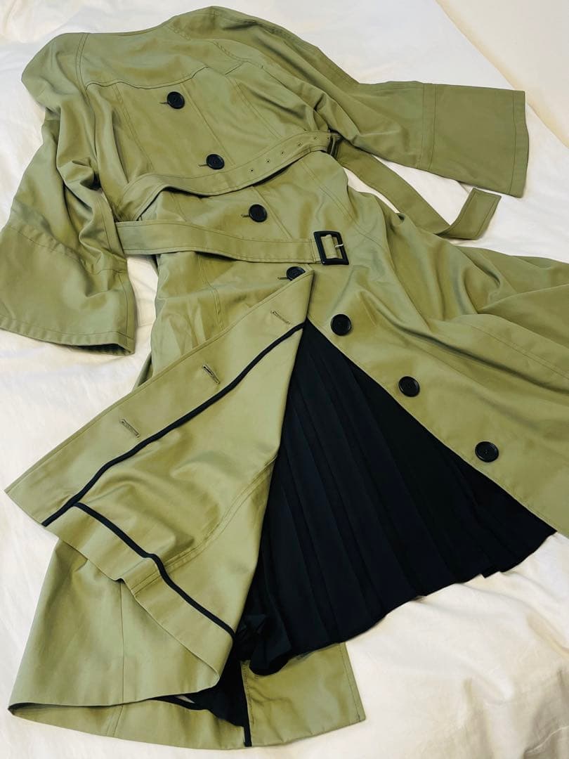 【極美品】定価8.36万 ADORE アドーア　トレンチコート　オリーブ色