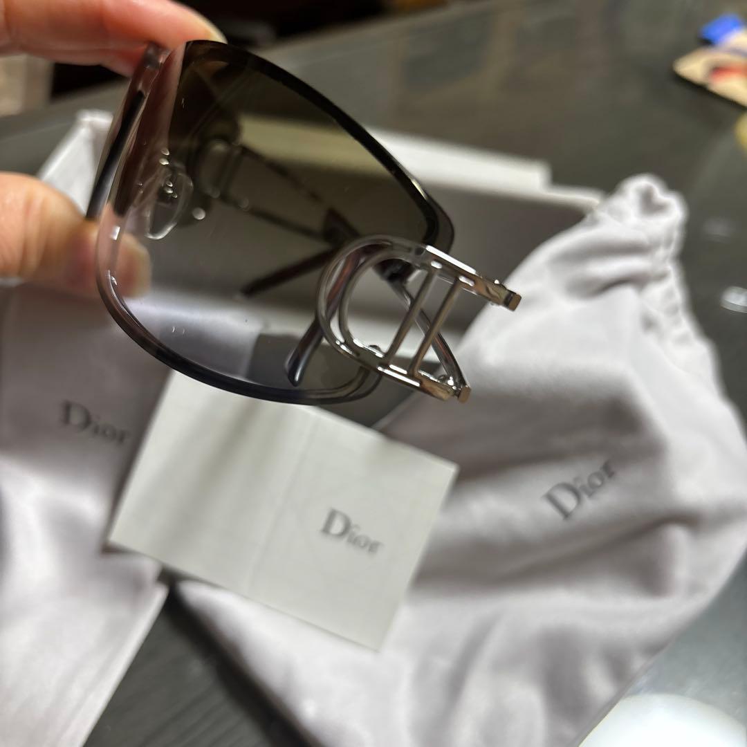 Dior グレー サングラス ケース付き