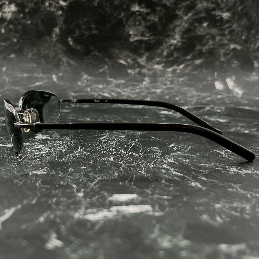 レイバン　オーバル型　メタルフレーム　サングラス　ロゴ　ブラック　アイウェア