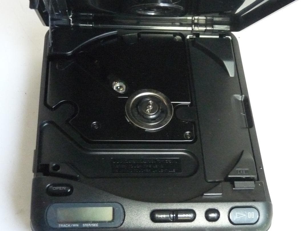 SONY Discman D-11 ポータブルCDプレーヤー