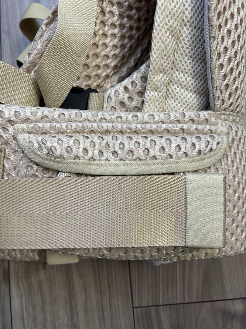 【新品未使用】bebe swan 抱っこ紐 ベージュ