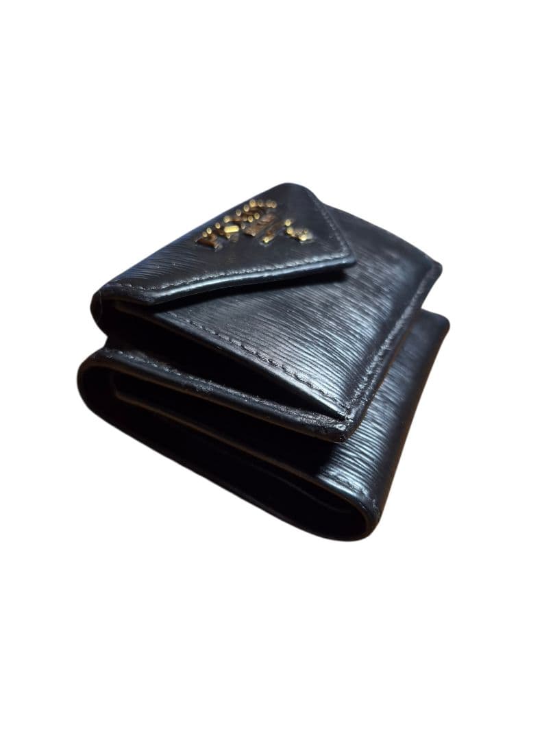 ＰＲＡＤＡ　プラダ　サフィアーノ　三つ折り財布　 w