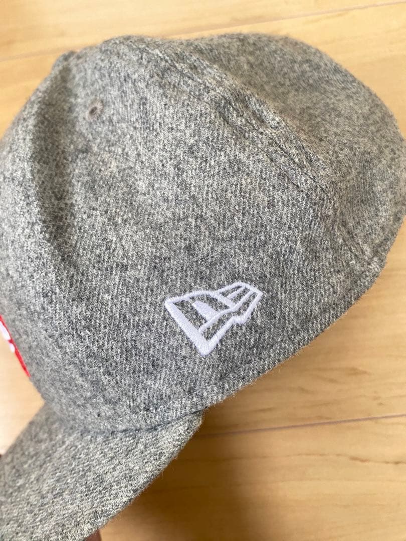 シュプリームSupreme × New Era キャップ