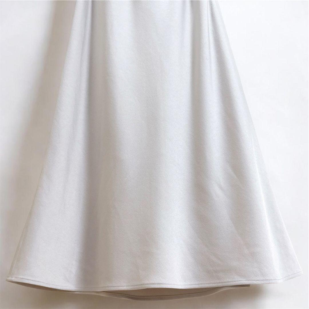 【極美品】SOEJU♡ソージュ トリアセサテンロングスカート ライトグレー ゴム