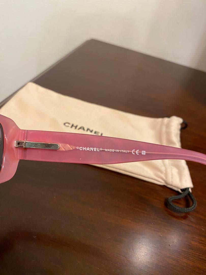 CHANEL シャネル　カメリア　ココ　マトラッセ調　サングラス