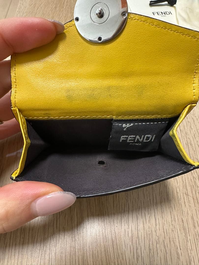 FENDI 三つ折り財布 イエロー