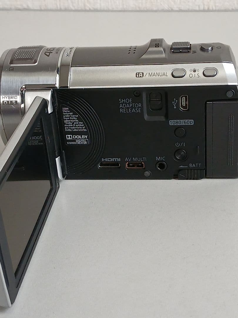 パナソニック　ビデオカメラ　HC-V600M