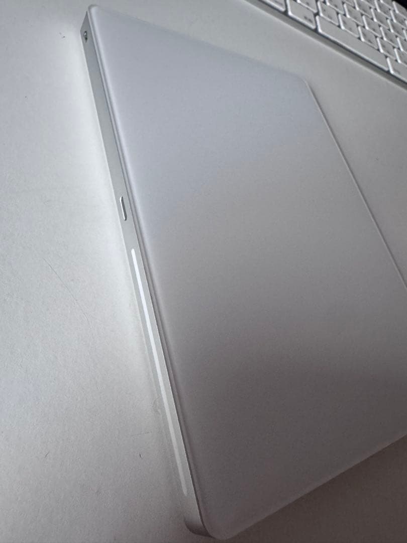 Magic Trackpad ホワイト