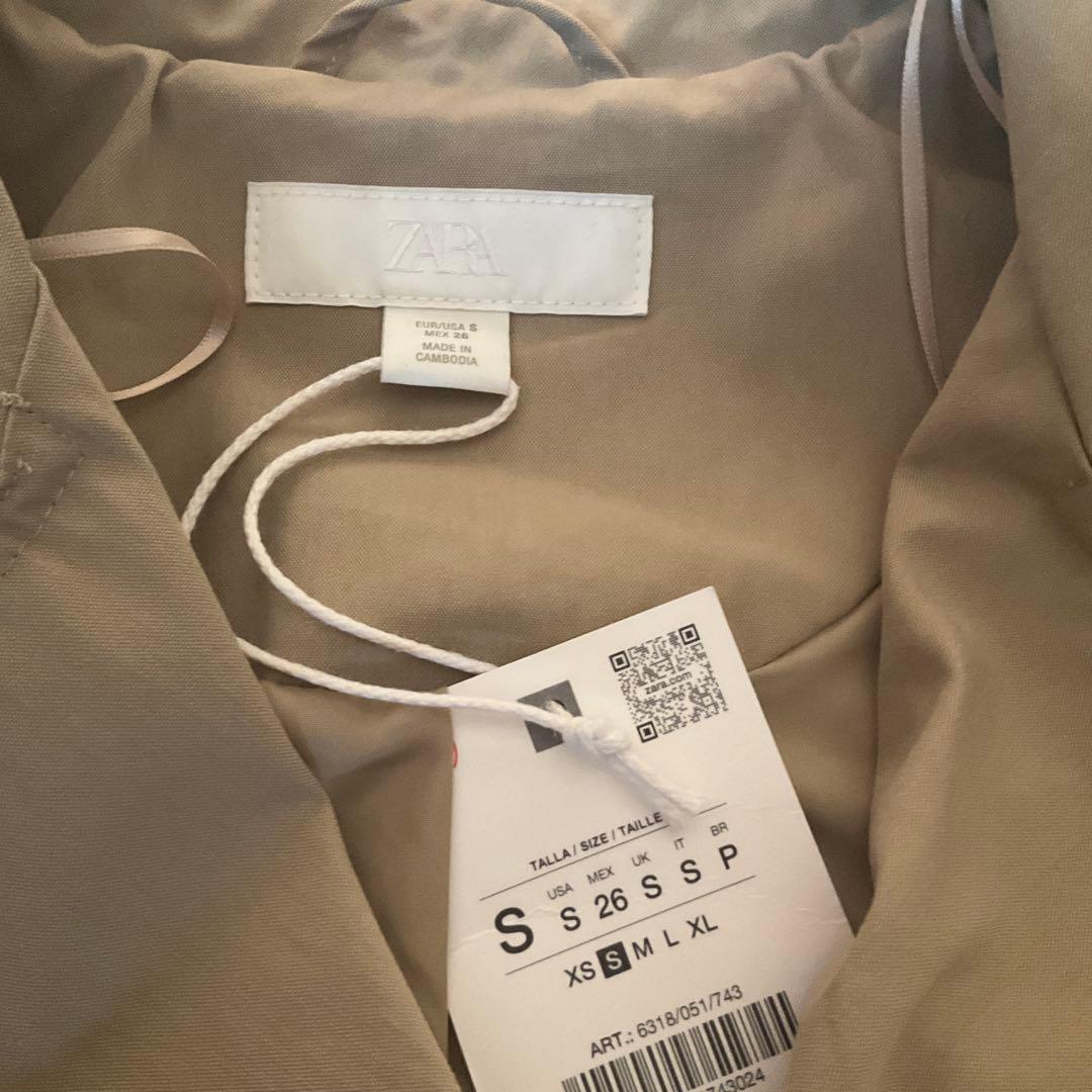 s*o様 新品 完売品ZARA クリアキャメルトレンチショートコート ショルダー