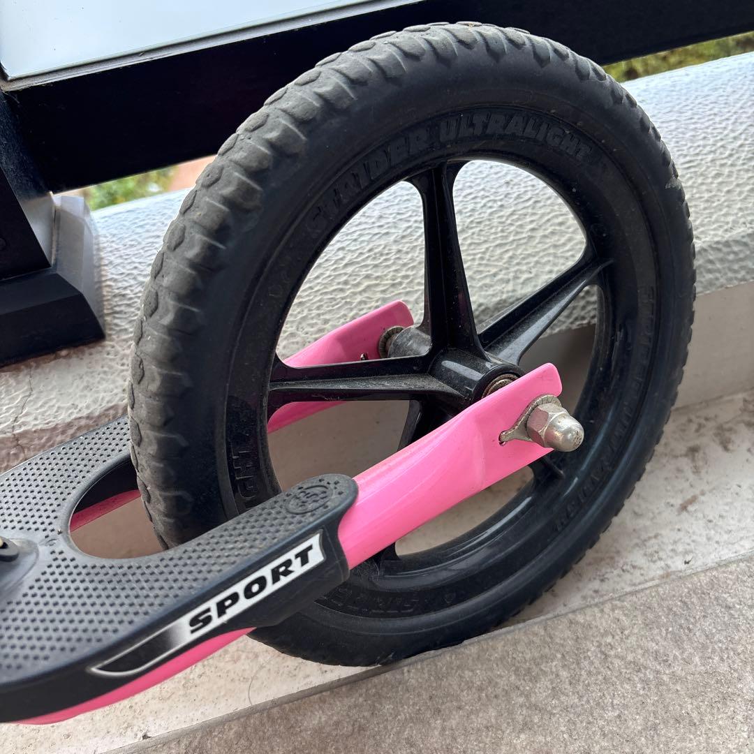 STRIDER バランスバイク ピンク　ストライダー