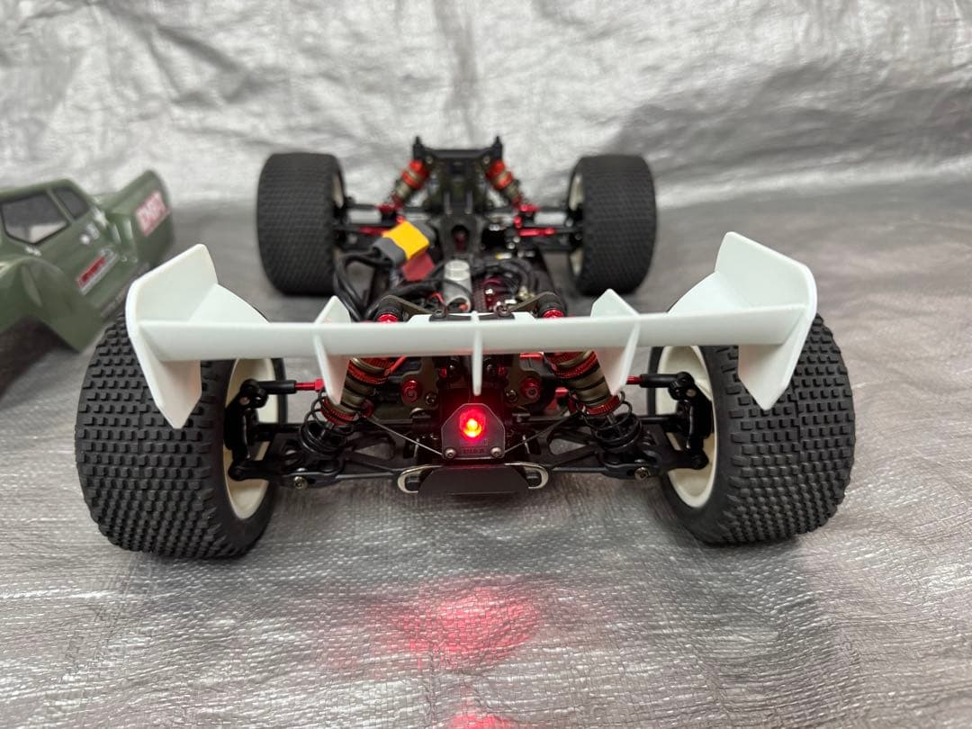 LC レーシングEMB-TG 1/14 4WD