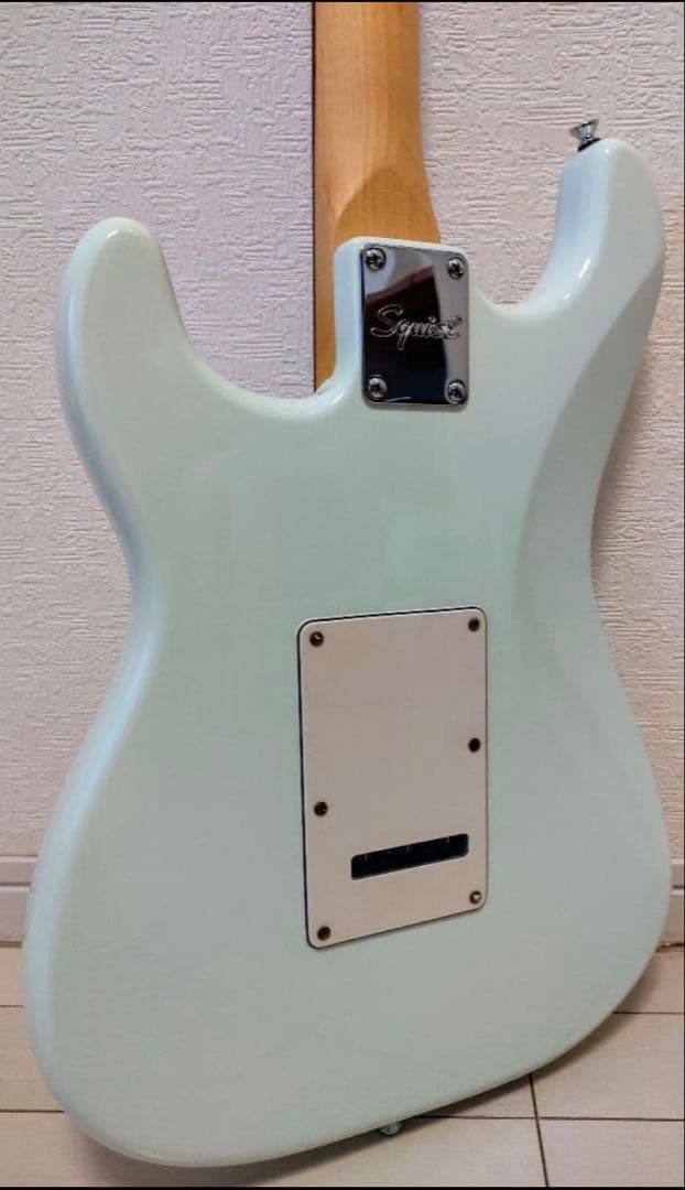 Squier Affinity Stratocaster おしゃれ 黄緑