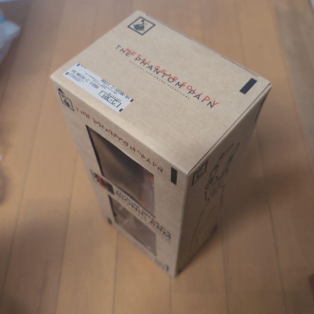【新品未開封】ヴェノム・スネーク　バイオニックアーム　1/2レプリカ　メタルギア