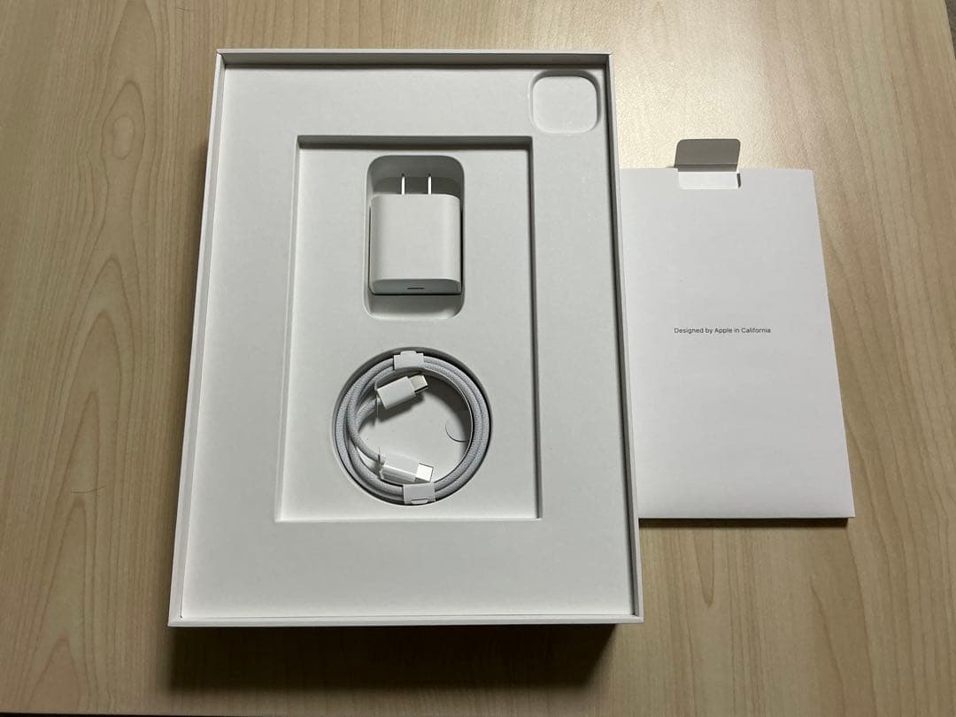 【極美品】iPad Pro 11インチ M1 第3世代 セルラーモデル