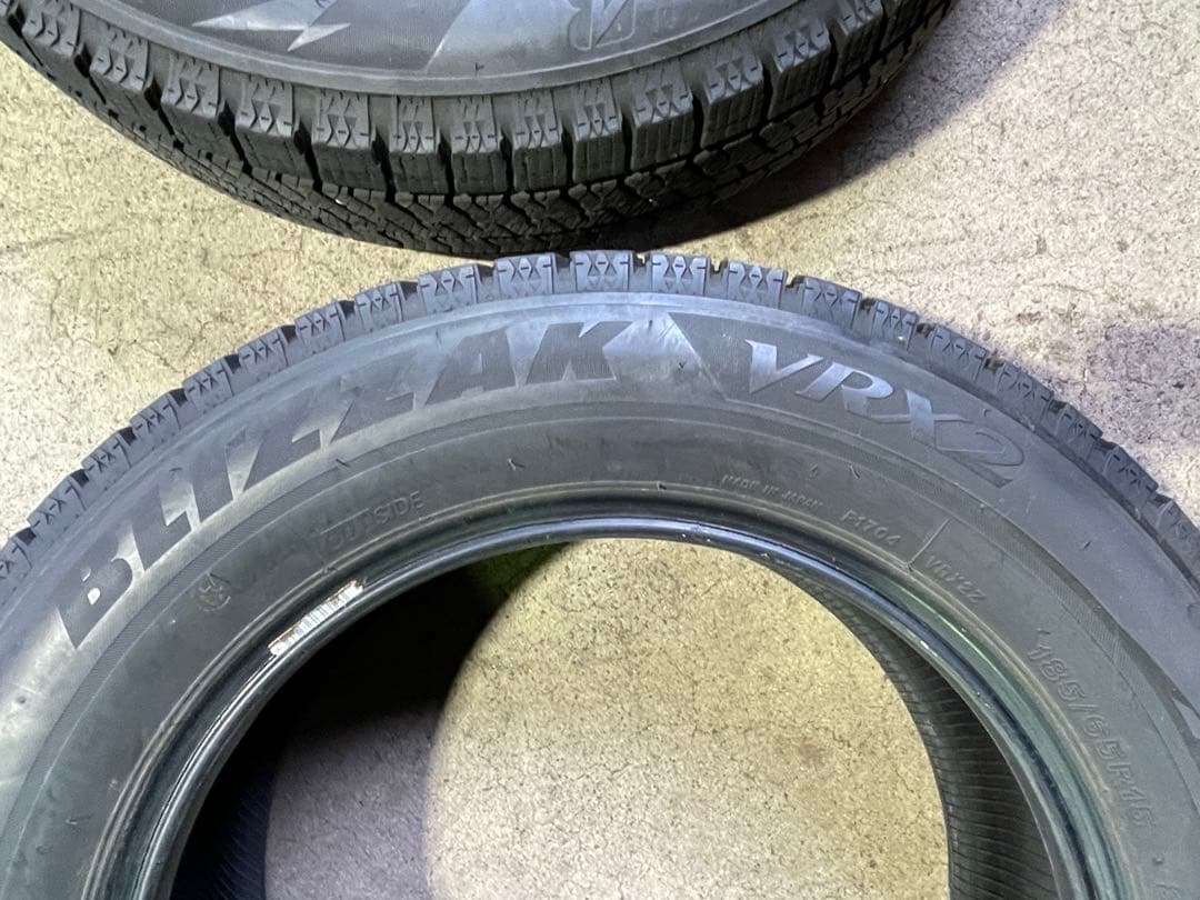 ✦送料込✦ブリヂストン　スタッドレスタイヤVRX2 185/65R15 2本