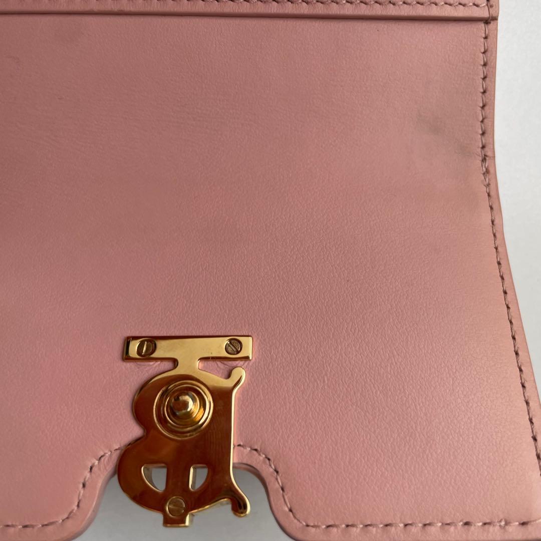 Burberry グレイニーレザー TBコンパクトウォレット