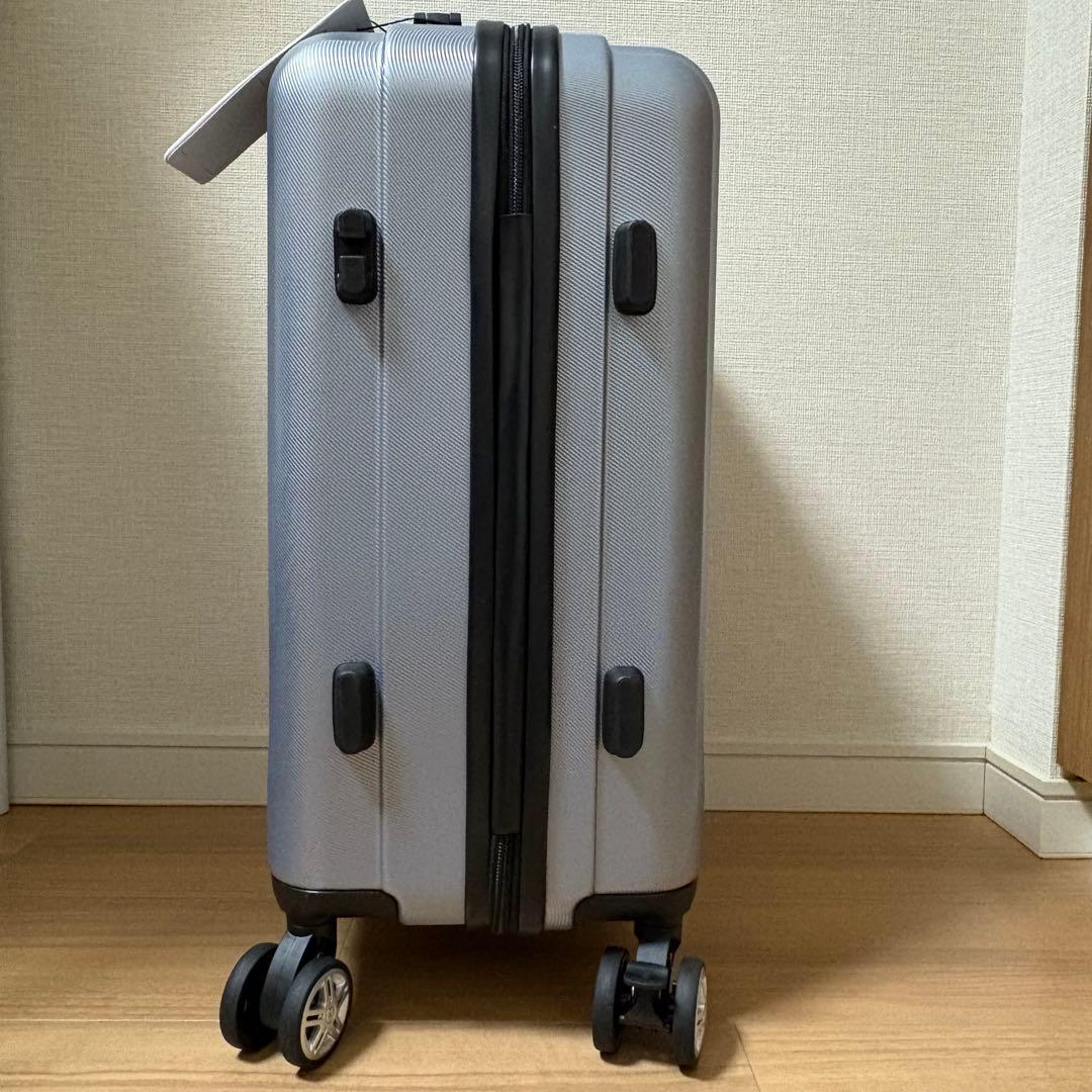 【新品未使用】機内持込スーツケース40ℓ