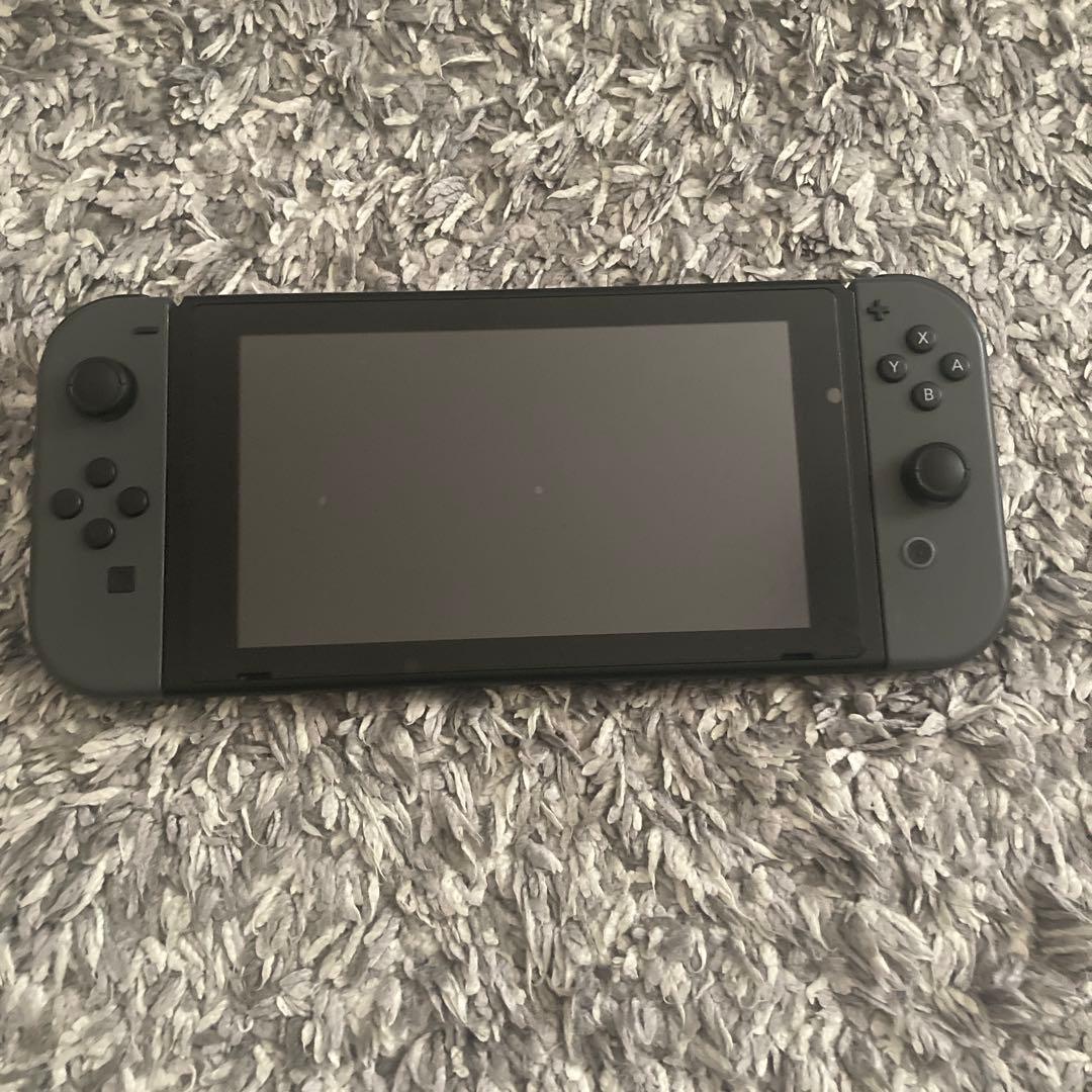 Nintendo Switch 本体（白カバー付き）