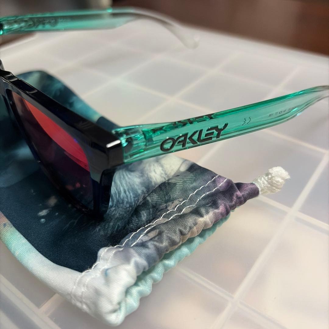 OAKLEY FROGSKINS青紫ミラーレンズ　カスタム　保存袋付き