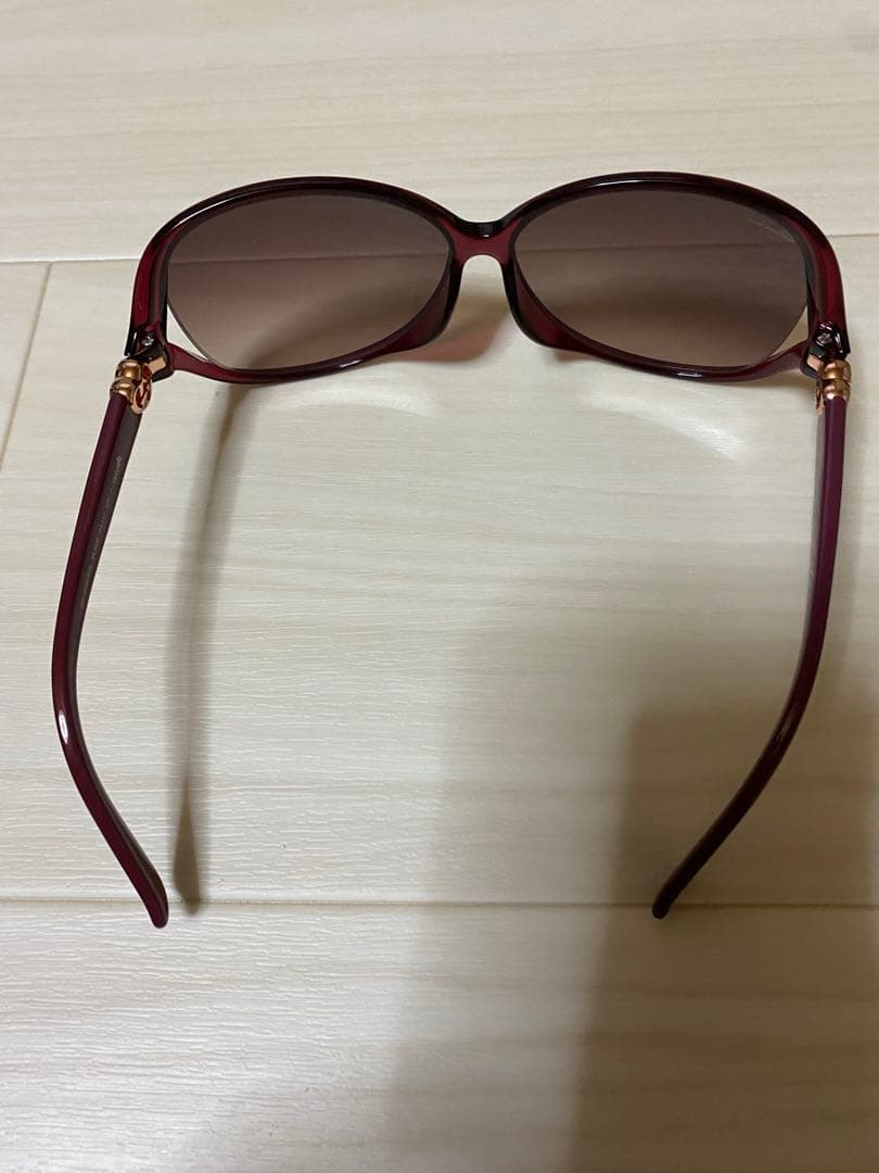 GUCCI サングラス　ハートボルドーグラデーション