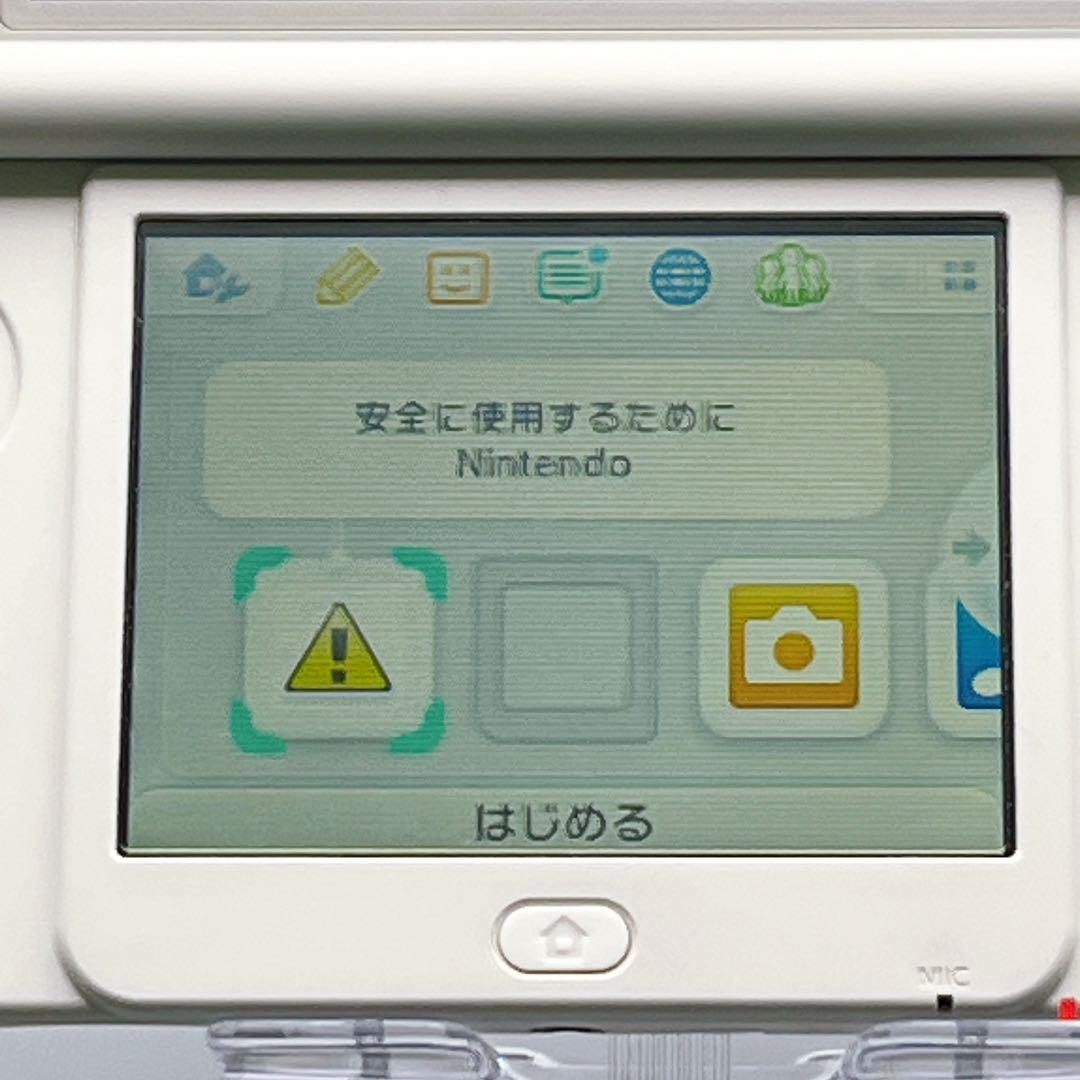 1673【極美品】Newニンテンドー3DS ホワイト