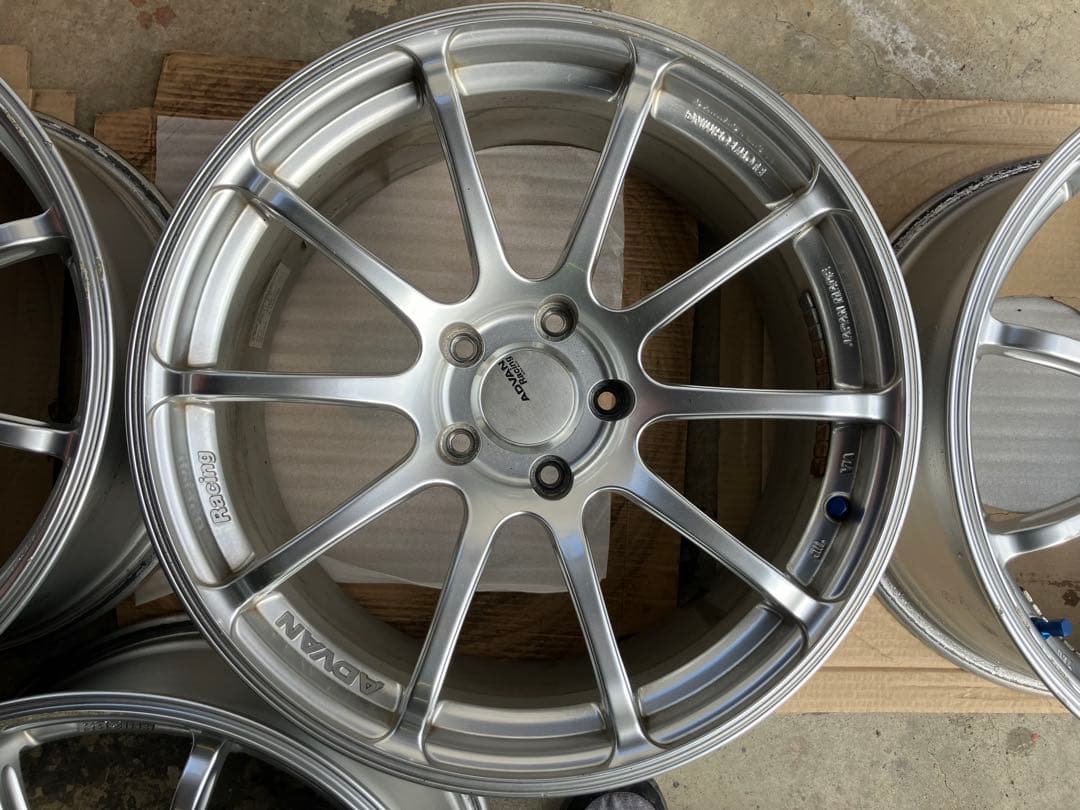 アドバン Racing 18インチ