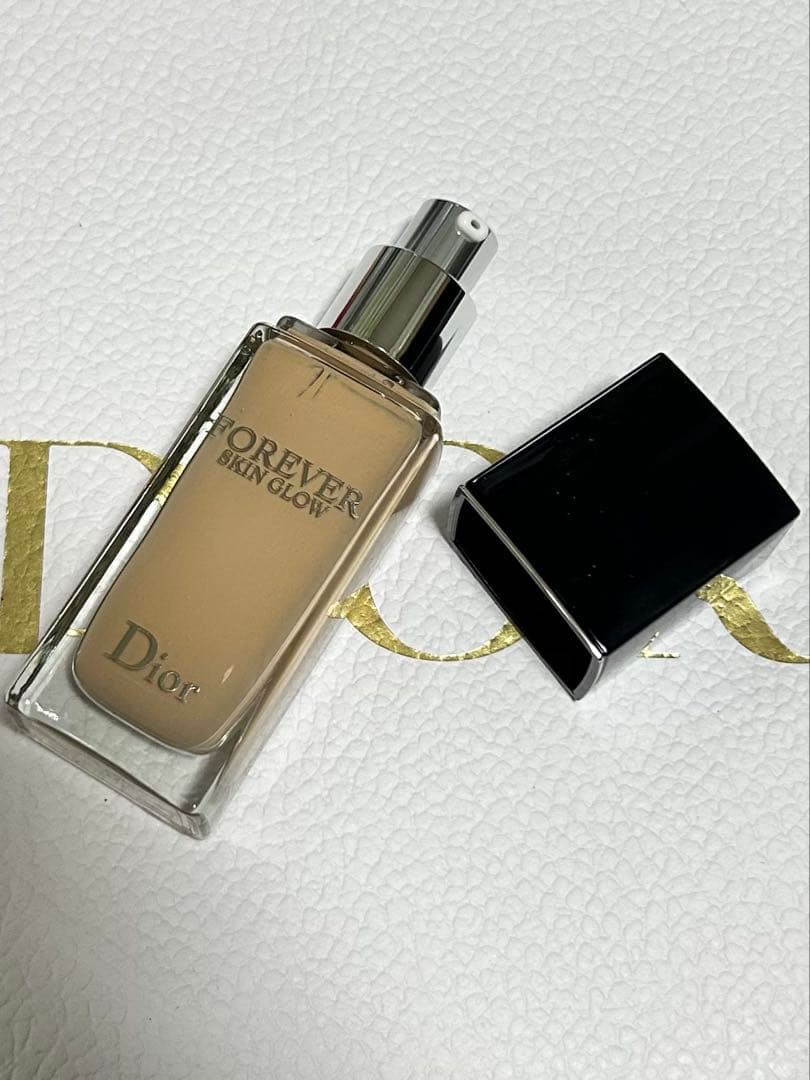 【未使用品】DIOR ディオールスキンフォーエヴァー フルイドグロウ #1.5N