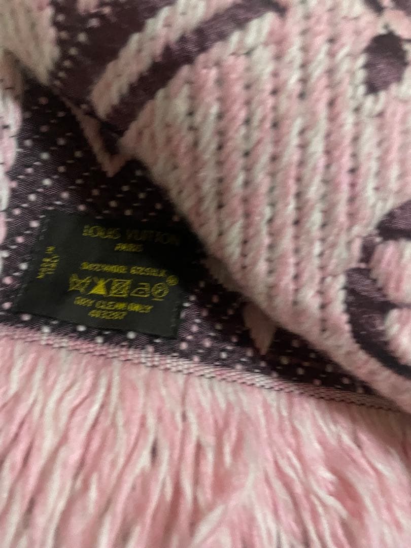 e*a様 LOUIS VUITTON マフラー