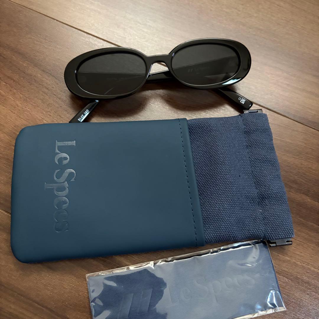 小物 Le Specs Outta Love