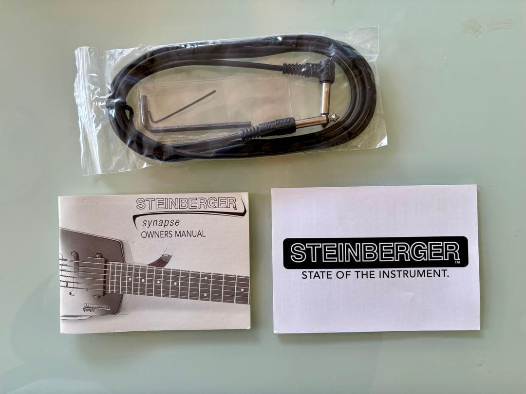 STEINBERGER synapse ブラック 4弦エレキベース　フレットレス