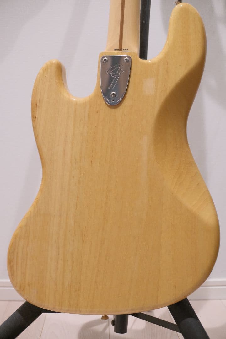 ベース Fender Japan JB75 NAT/M