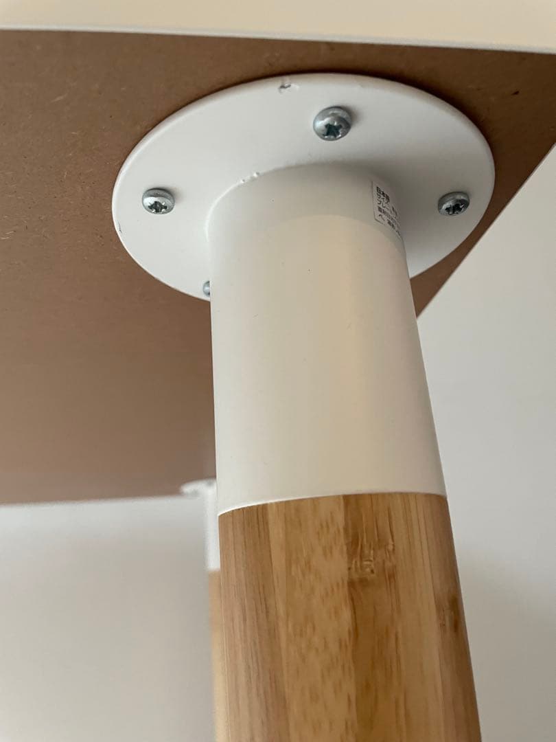 IKEA ホワイトパソコンデスク 木製脚付き