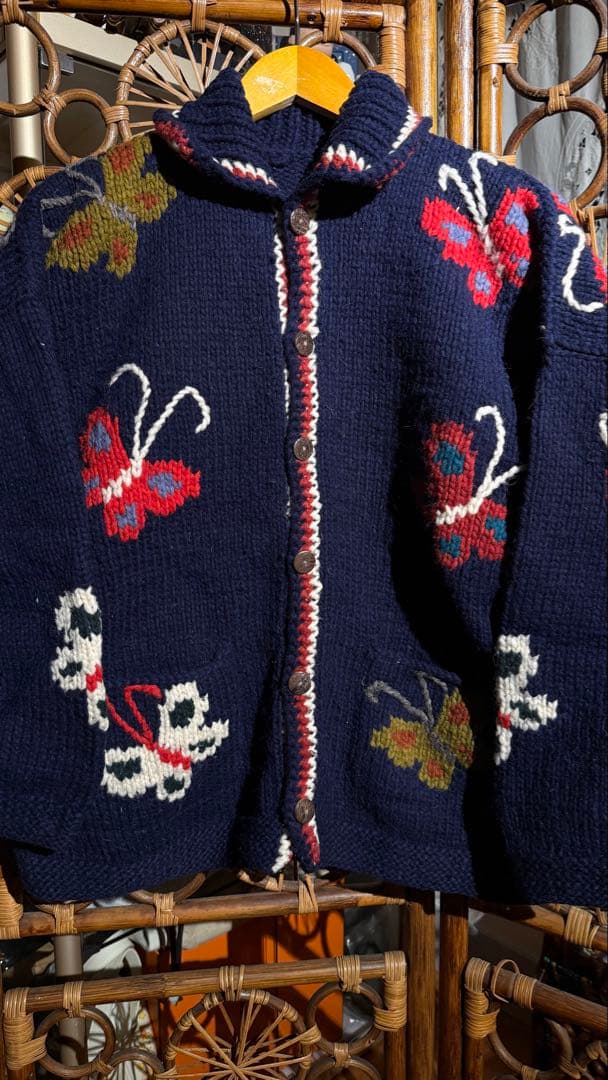 Vintage蝶の刺繍入りネイビーのニットカーディガン