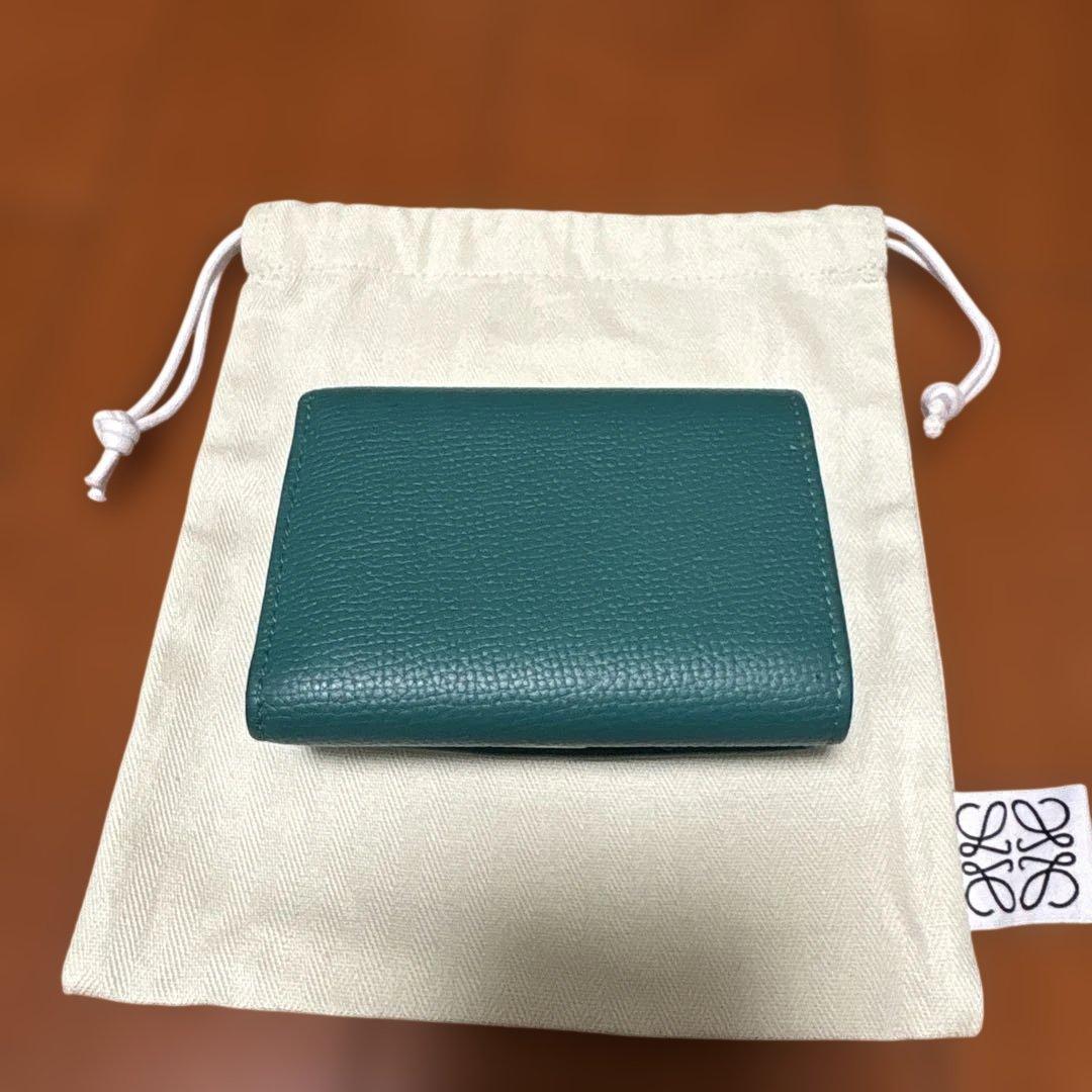 n*.様 ロエベ　ミニ財布　グリーン　アナグラムトライフォードウォレット　LOE