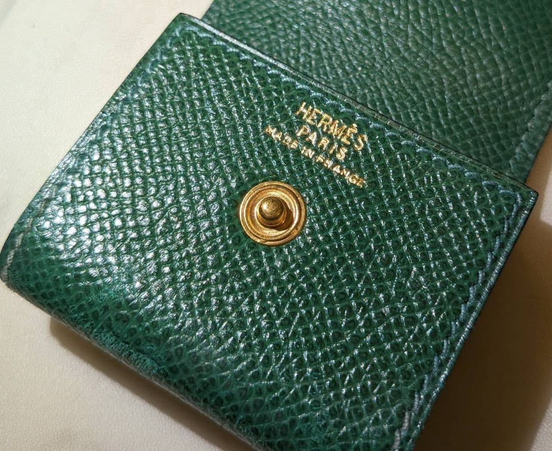 に*じ様 【最終値下げ】HERMES グリーンポストイットケース