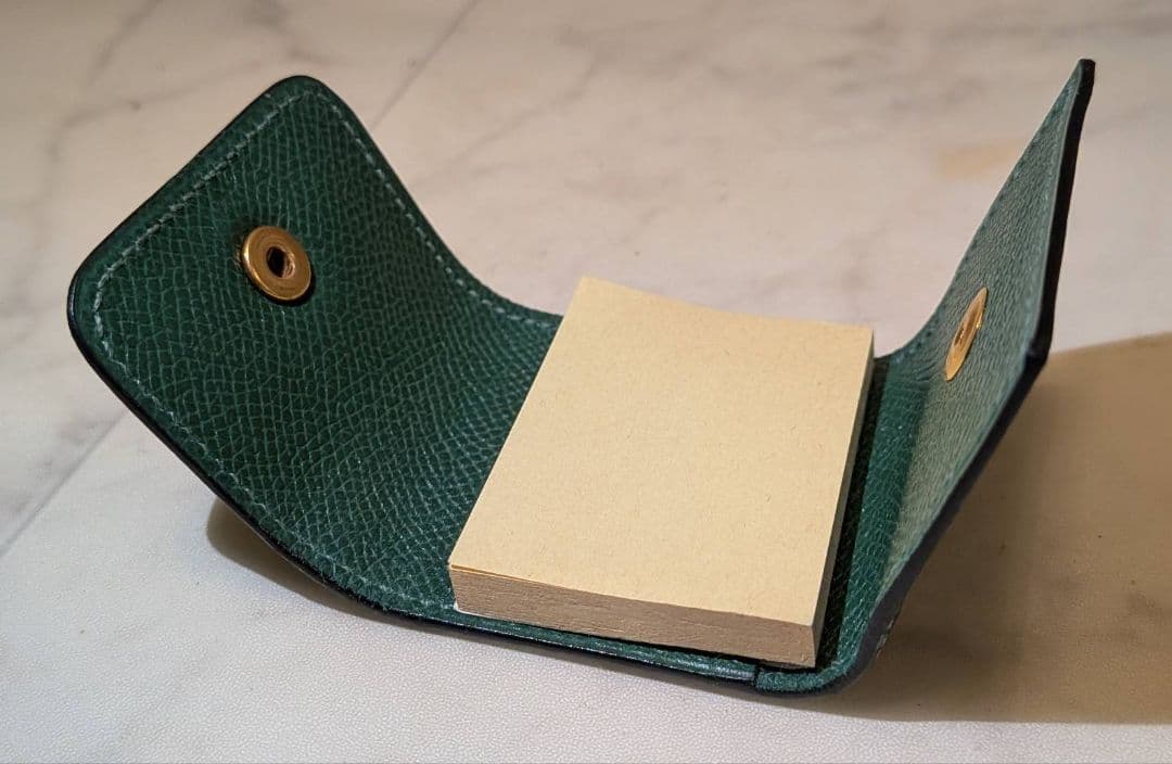 に*じ様 【最終値下げ】HERMES グリーンポストイットケース