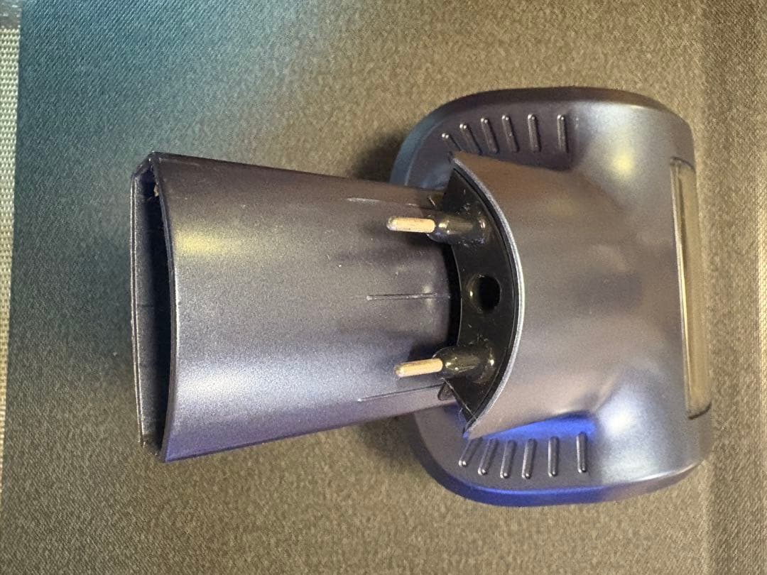 Shark スタンド式スティッククリーナー(CH966JBJ)、充電器付き