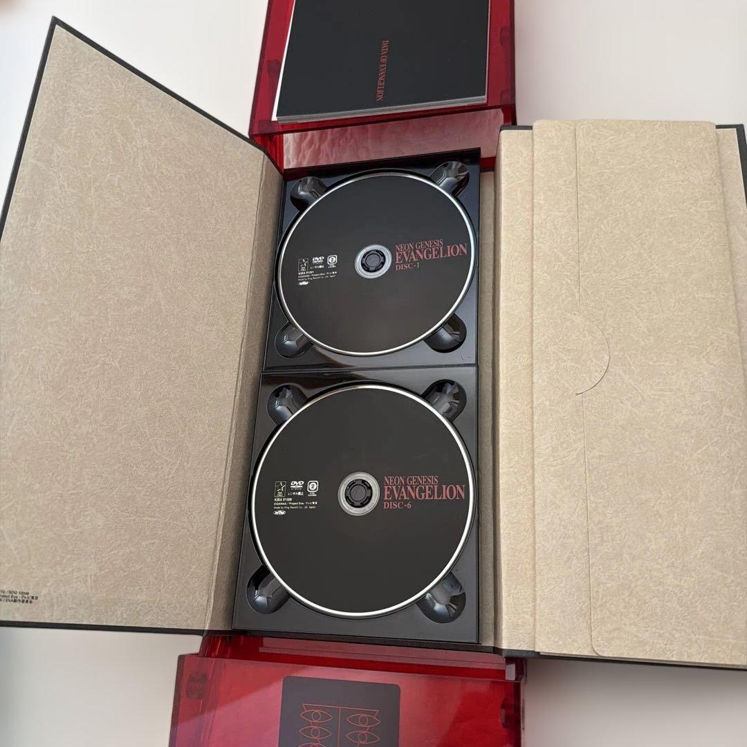 NEON GENESIS EVANGELION DVD-BOX〈初回限定生産・…