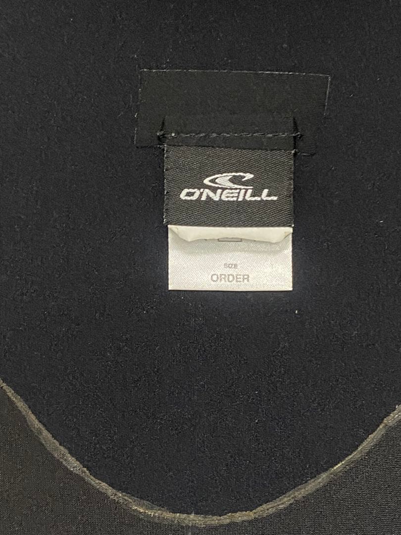 ★ブーツ付で暖か‼︎【O’Neill 】のメンズ用３ｍｍソフトドライスーツ