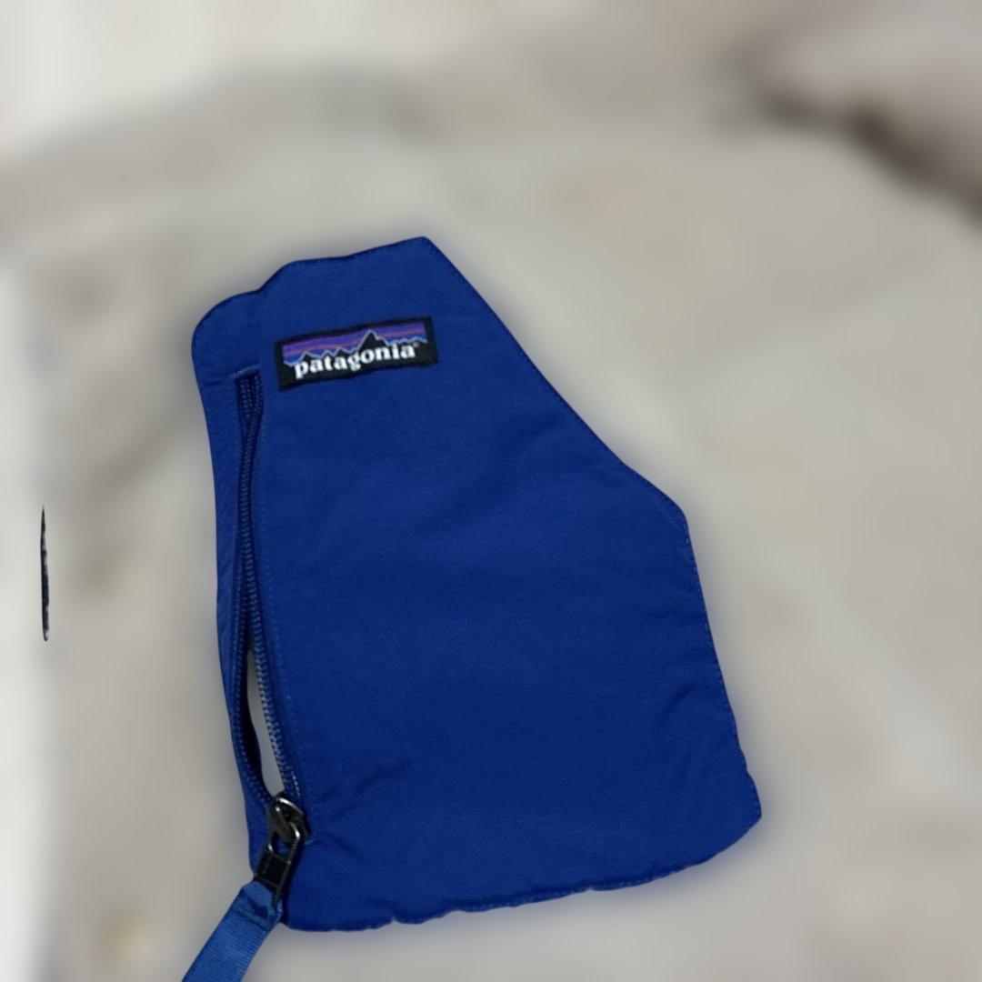 patagonia リバーシブル ベスト ネイビー/ブルー　L