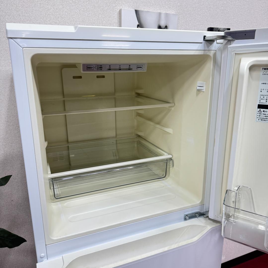 (29)都内23区配送無料ツインバード冷蔵庫2018年製　真ん中のドア冷蔵