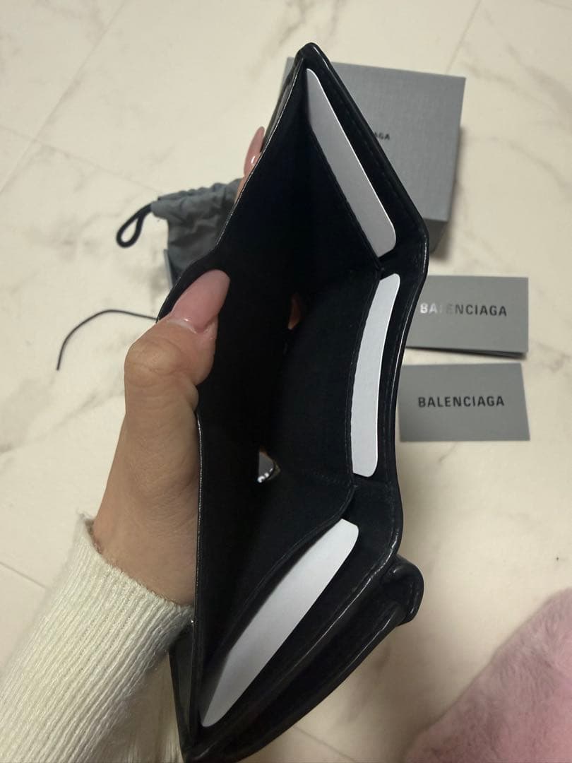 BALENCIAGA ブラックレザー 三つ折り財布美品