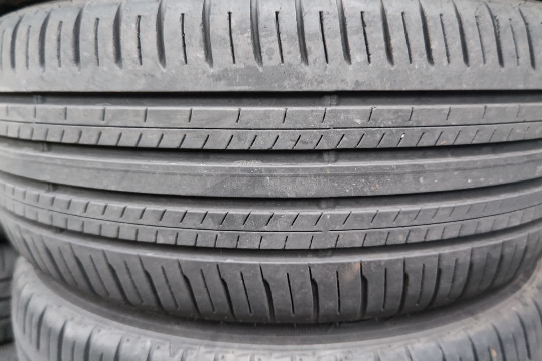 215/50R18　ダンロップ エナセーブEC300+　タイヤのみ4本セット