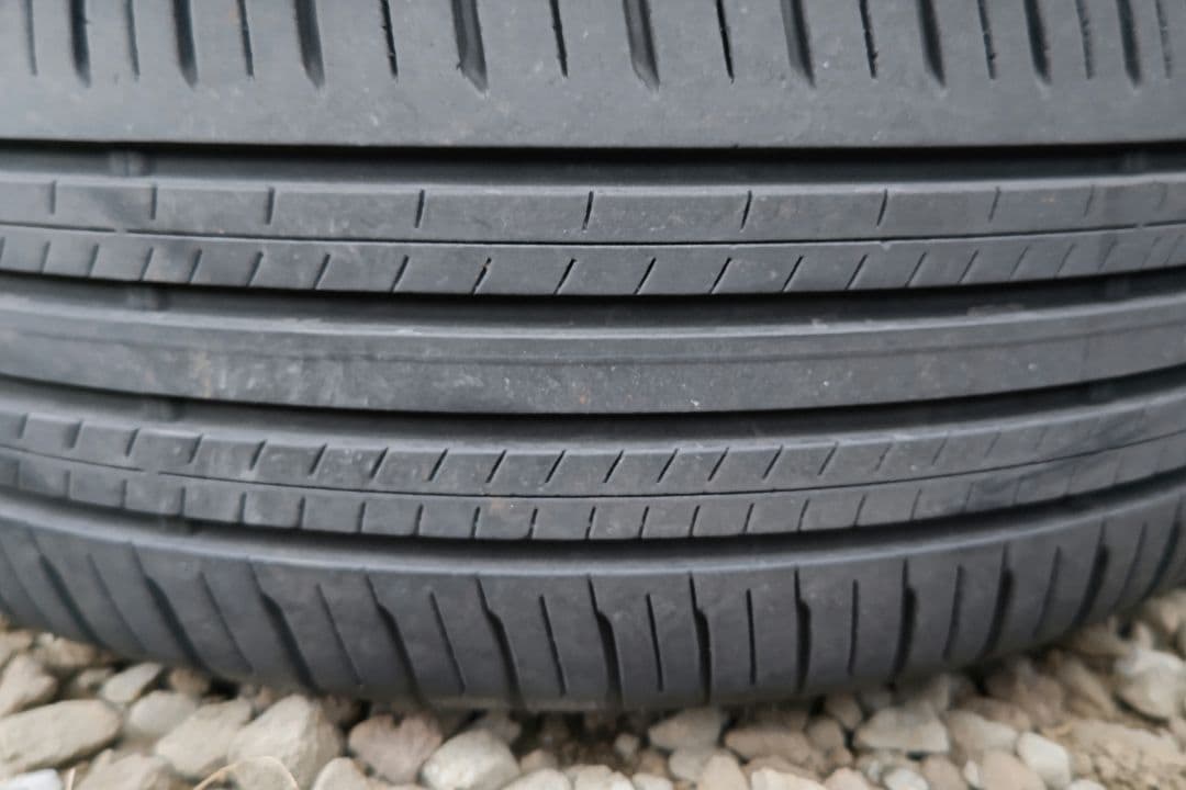 215/50R18　ダンロップ エナセーブEC300+　タイヤのみ4本セット