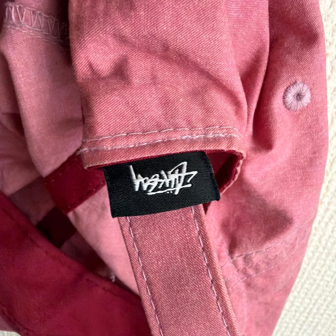 Stussy ピンクキャップ