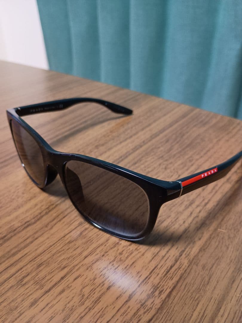 PRADA サングラス　SPS03O ウェリントン型　度入りカラーレンズ