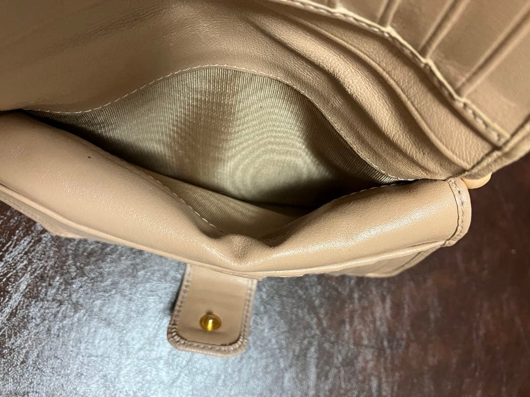 PRADA VITELLO MOVE 二つ折り財布 ピンクベージュ 1ML225